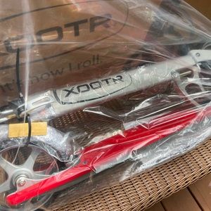 Xootr Adult Dash Kick Scooter Holds 800+ lbs - Red(Brand New)